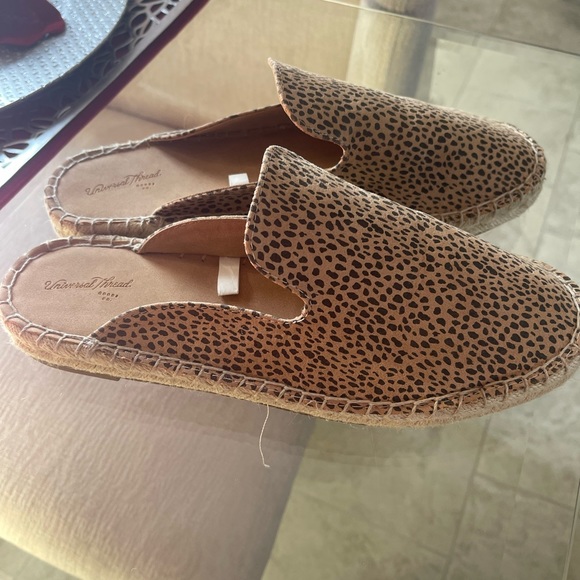 Universal Thread Shoes - Universal thread Leopard Mules